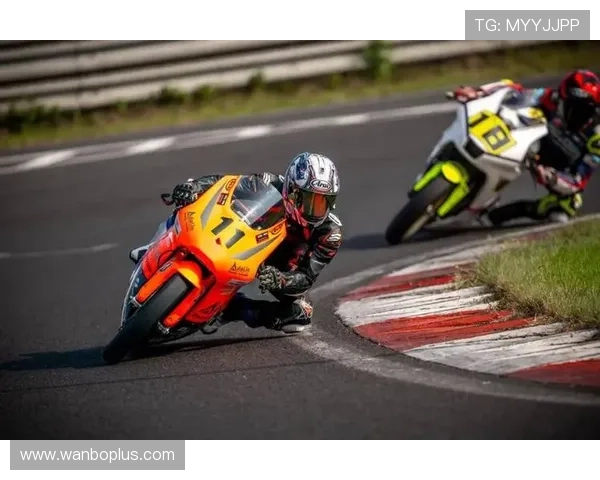 摩托车大奖赛最新动态：2026赛季冠军争夺战激烈，各车队备战情况揭秘