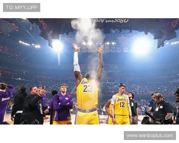 湖人队连胜势头强劲詹姆斯助力球队再创赛季辉煌纪录